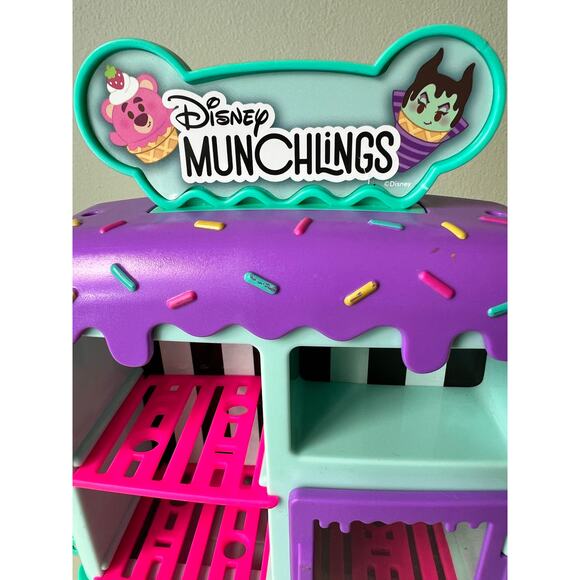 Disney Munchlings Ice Cream Cart Display Trinket Wagon - Picture 2 of 8